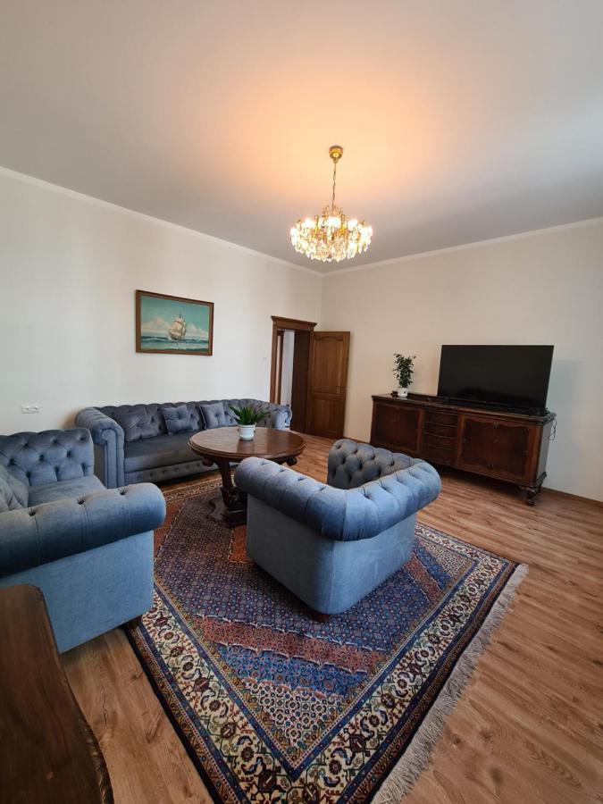 Old Town Cat Apartment Klaipėda Kültér fotó